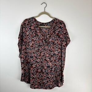 Torrid Womens Plus 2X Blouse Top Cap Short Sleeve V Neck Stars Red Black